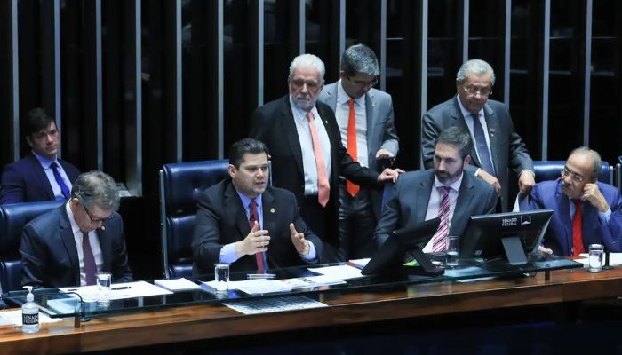  Senado aprova PEC que inclui guarda municipal na segurança pública 
